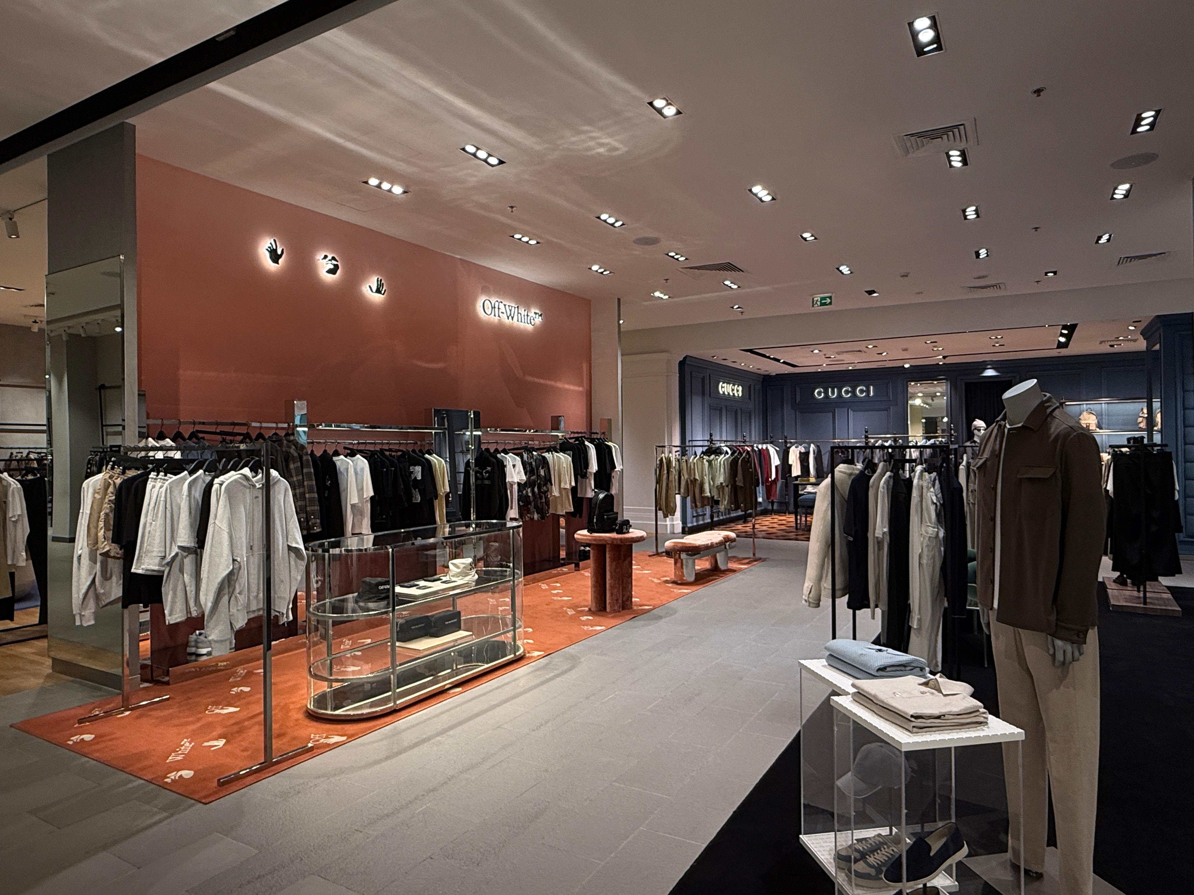 HARVEY NICHOLS - MOE